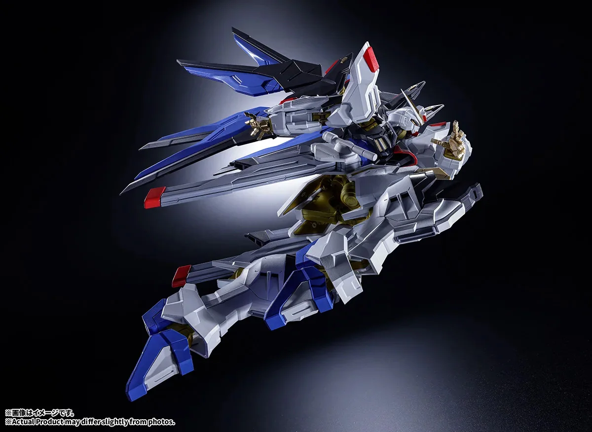 strike freedom gundam launches 001